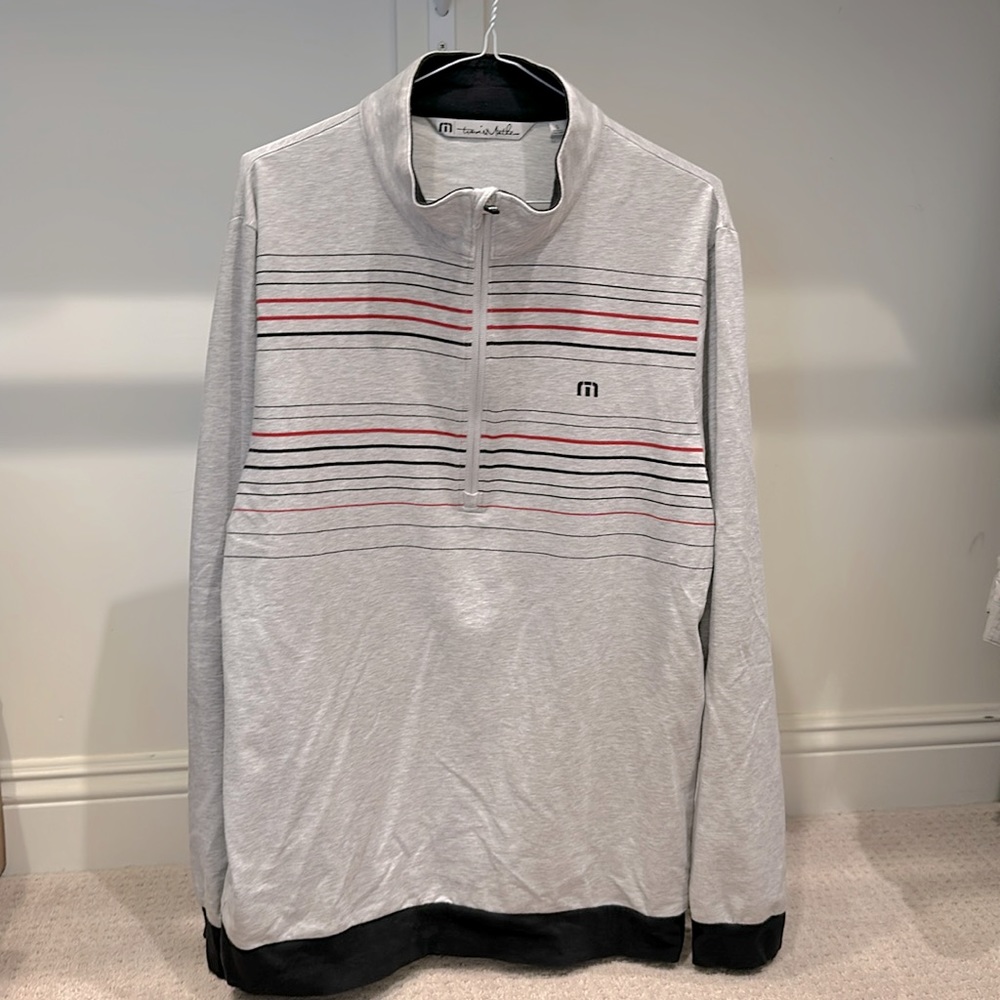 Travis Mathew pullover 1/4 1/2 zip. Size Large